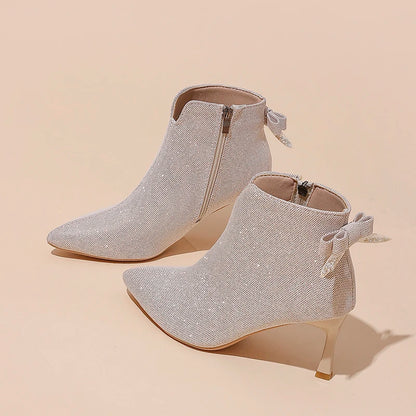 Bottines élégantes à talon fin