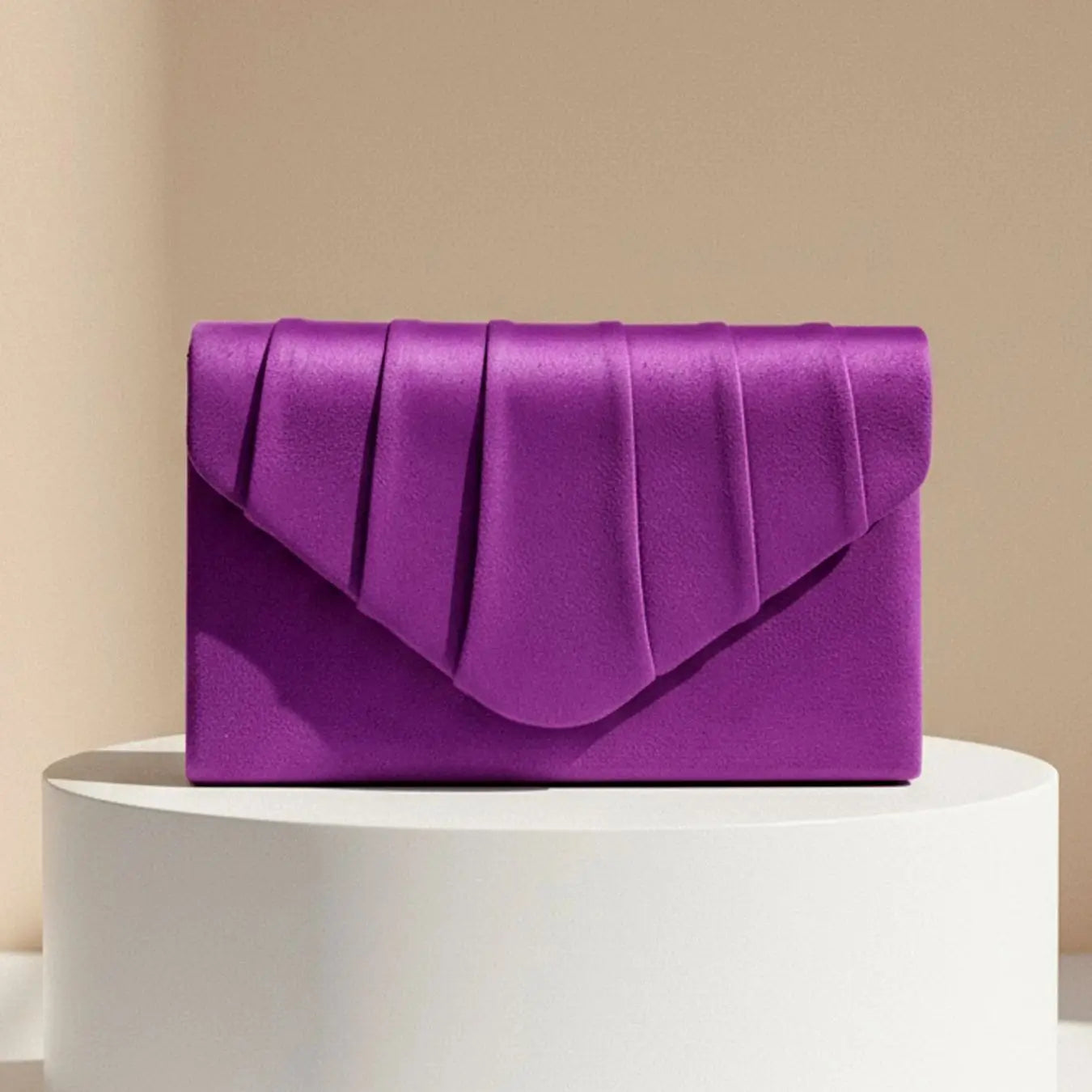 pochette chic et minimaliste