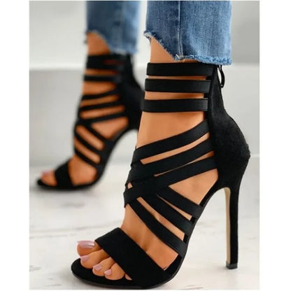 Sandales à Talons Noires à Lanières Croisées